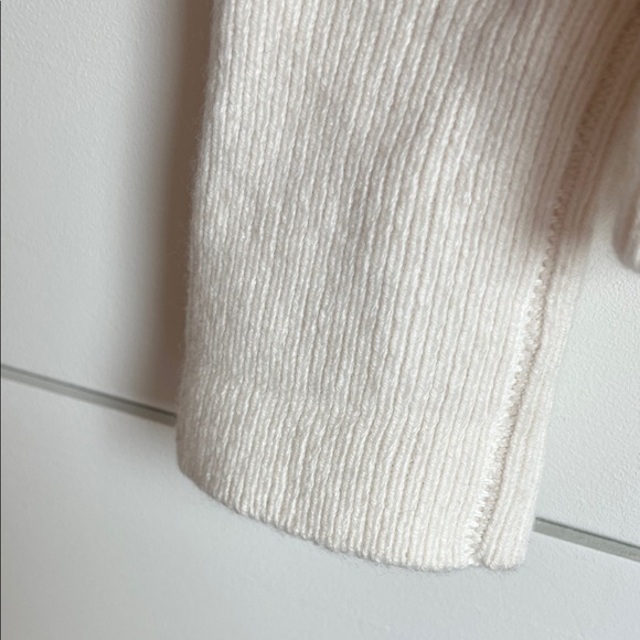 Vineyard Vines Cream Merino Wool Sweater with Embellished Neckline Size XL NWT - Picture 5 of 7